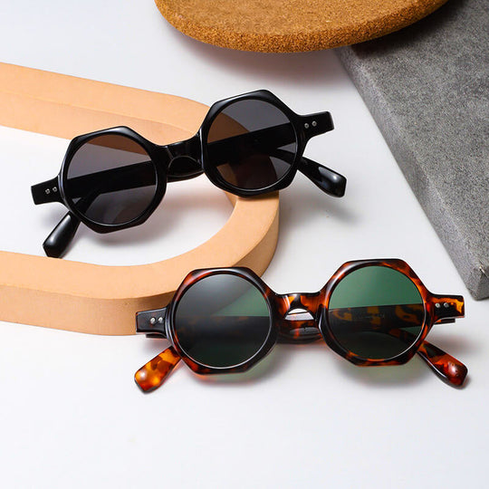 Achteckige Retro-Sylvesterbrille