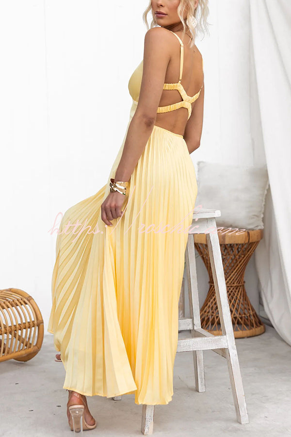 Lucy - Atemberaubendes Plisseekleid