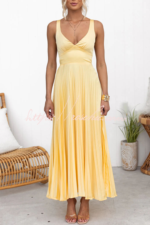 Lucy - Atemberaubendes Plisseekleid