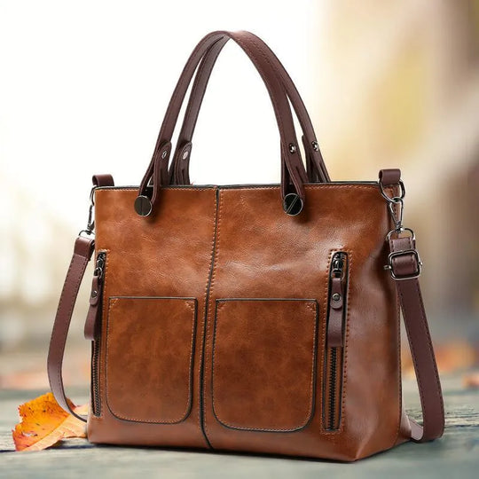 Maelis - Entspannte Leder-Schutztasche