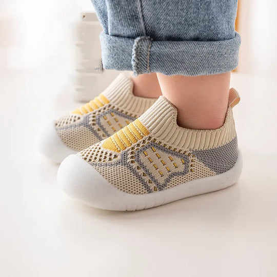 Mini Fashion – Rutschfeste Babyschuhe mit extra Halt und Dämpfung
