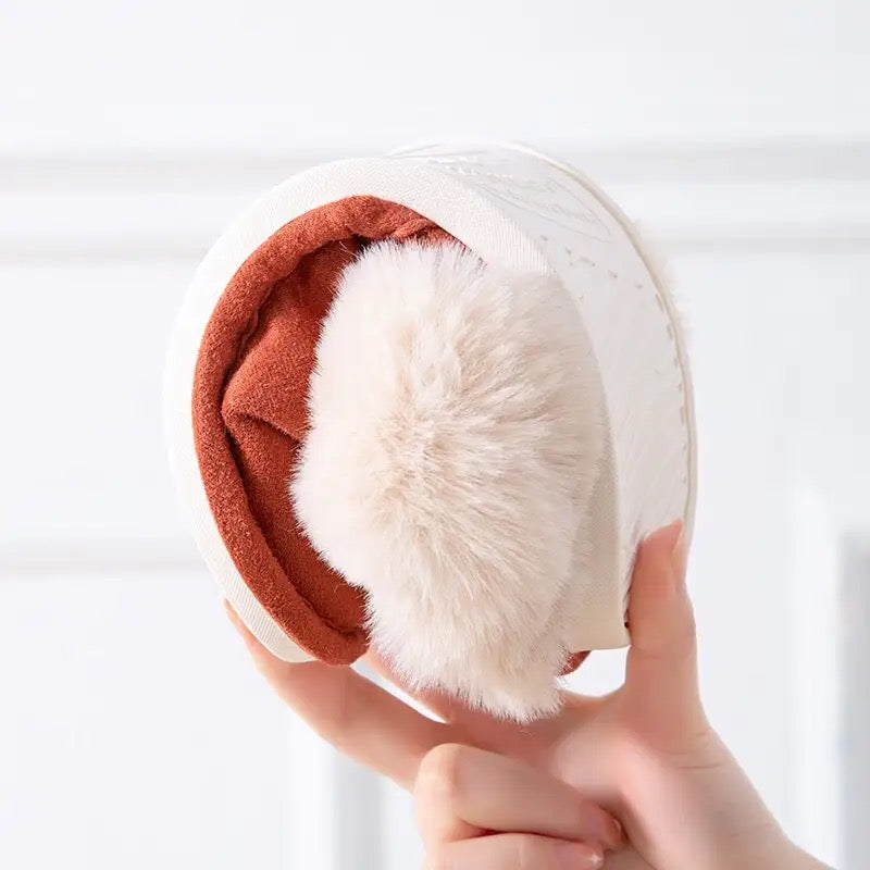 WarmFaux - Luxuriöse Warmgefütterte Hausschuhe
