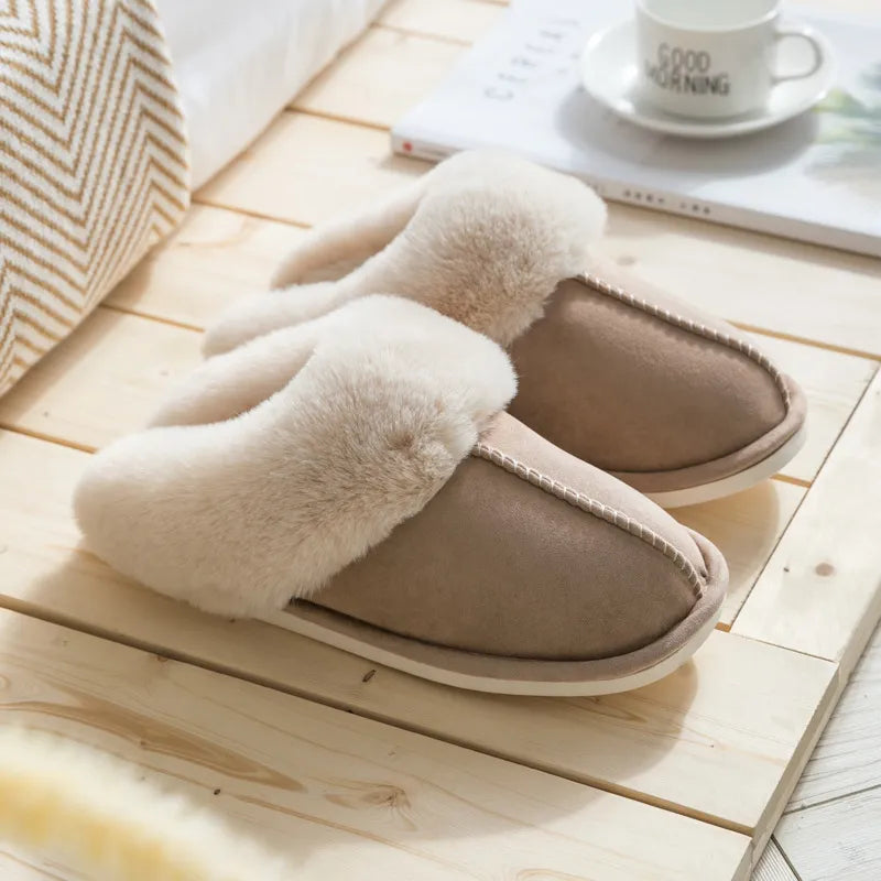 WarmFaux - Luxuriöse Warmgefütterte Hausschuhe