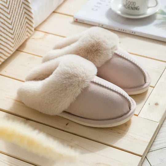 WarmFaux - Luxuriöse Warmgefütterte Hausschuhe