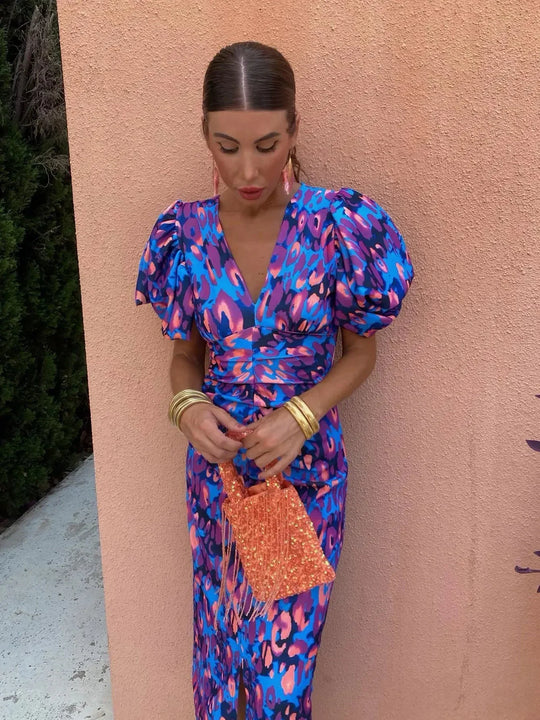 Loren - Vibrierendes Kleid mit Puffärmeln