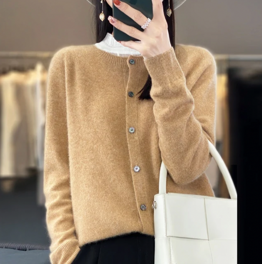 Katarina - Weicher und Eleganter Cardigan
