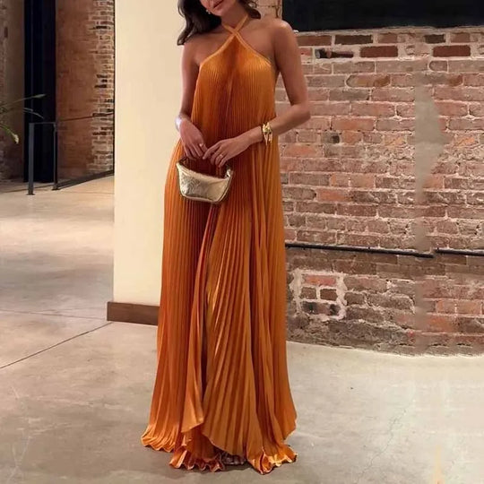 Kyla - Schickes plissiertes Neckholder-Maxikleid