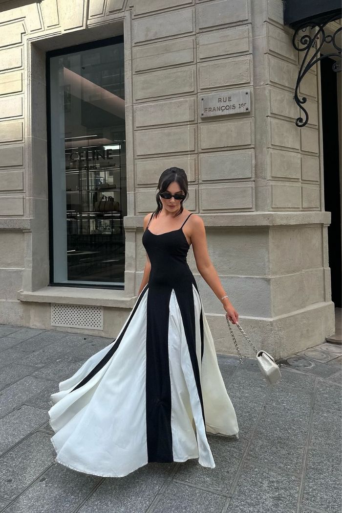Viara - Getäfeltes Maxikleid