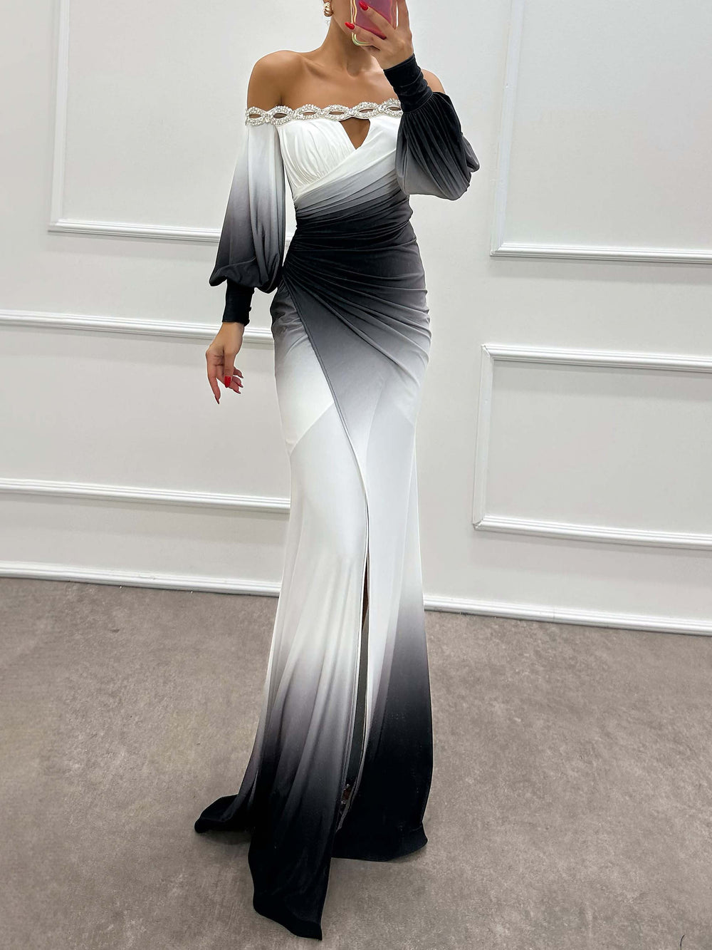 Delia - Schulterfreies Abendkleid mit Farbverlauf