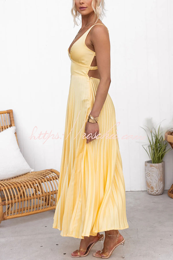 Lucy - Atemberaubendes Plisseekleid
