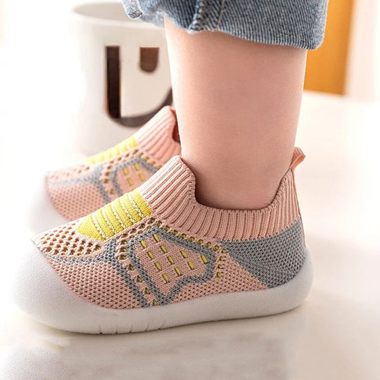 Mini Fashion – Rutschfeste Babyschuhe mit extra Halt und Dämpfung