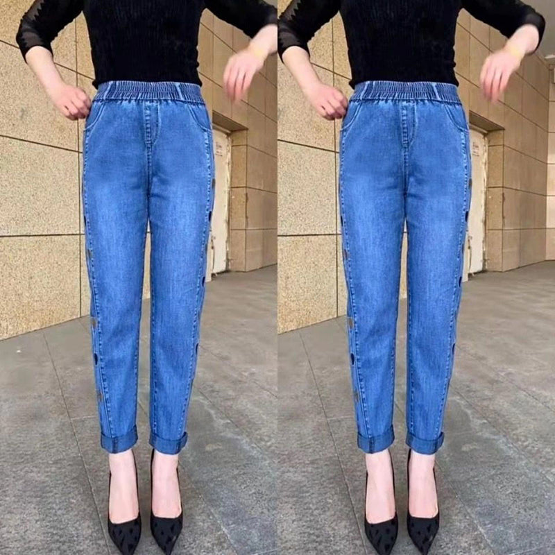 Eva - Damen-Jeans mit hoher Elastizität und Herzmuster-Stickerei