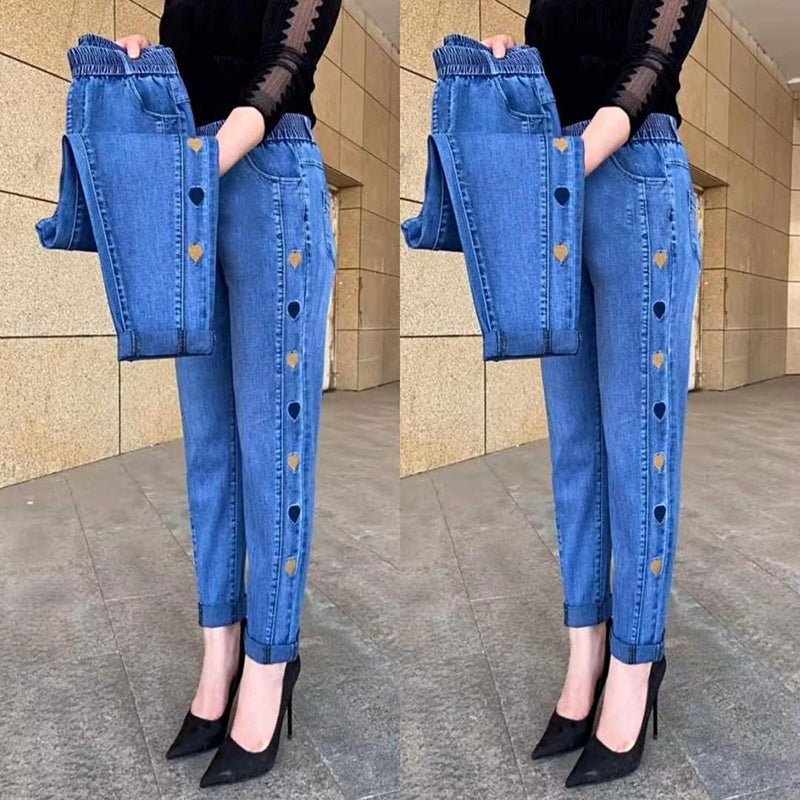 Eva - Damen-Jeans mit hoher Elastizität und Herzmuster-Stickerei