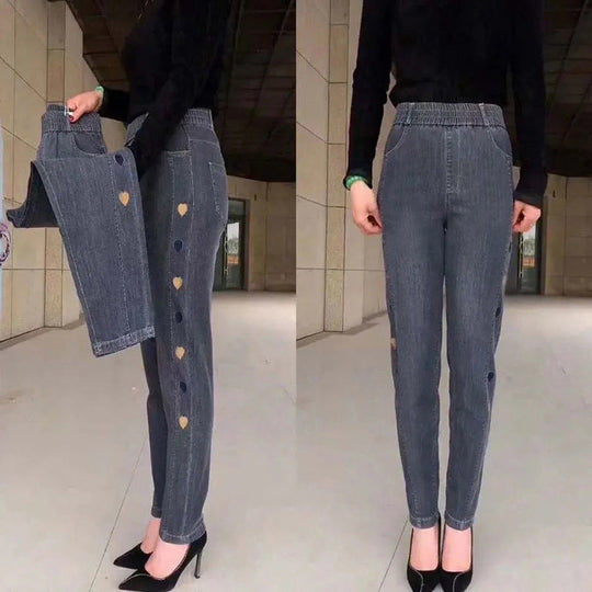 Eva - Damen-Jeans mit hoher Elastizität und Herzmuster-Stickerei